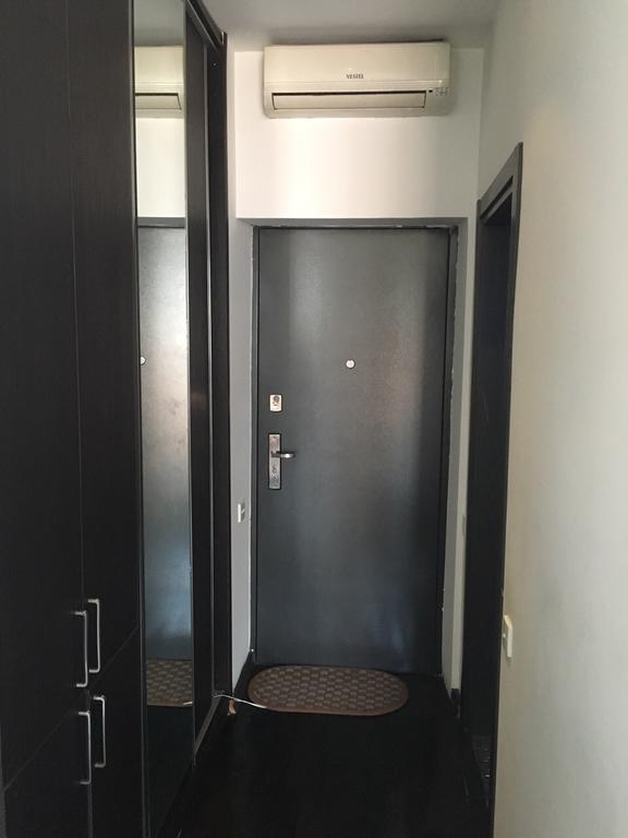 Black-White Rooms Batumi Exterior photo